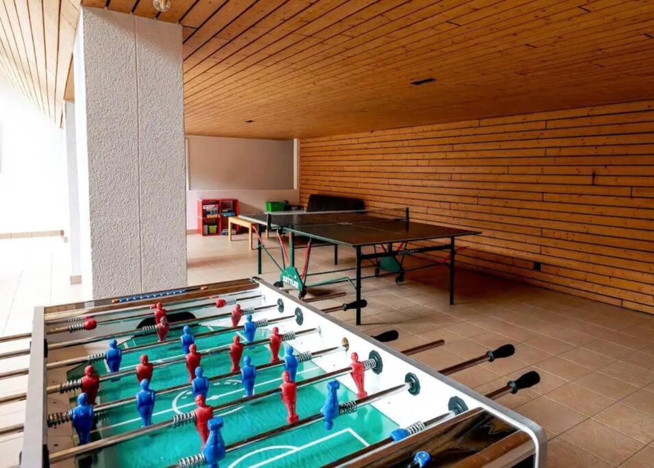 Charmant Logement Vue Degagee Jeanne D'Arc Crans-Montana Dış mekan fotoğraf
